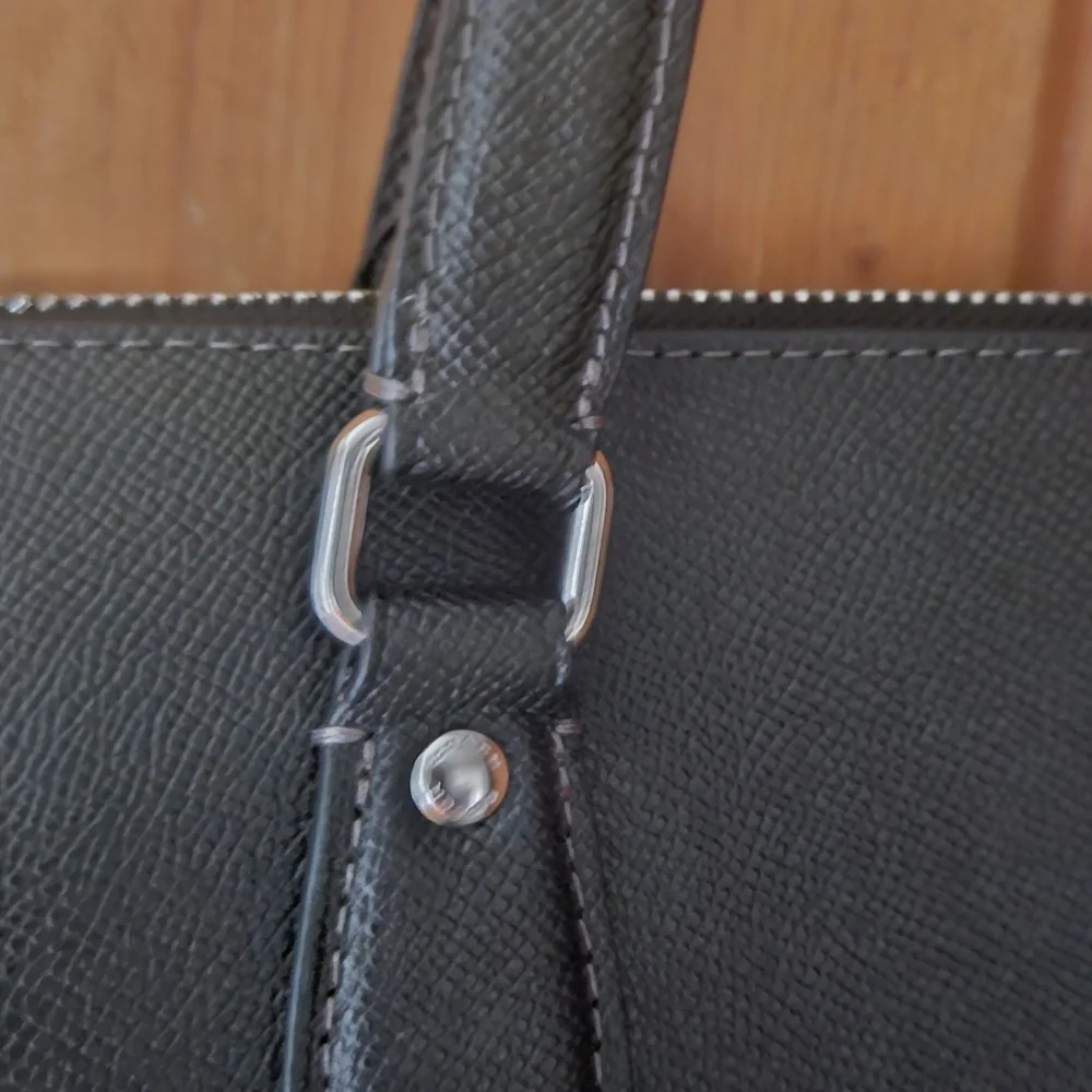 COACH GALLERY TOTE - Picture 3 of 7